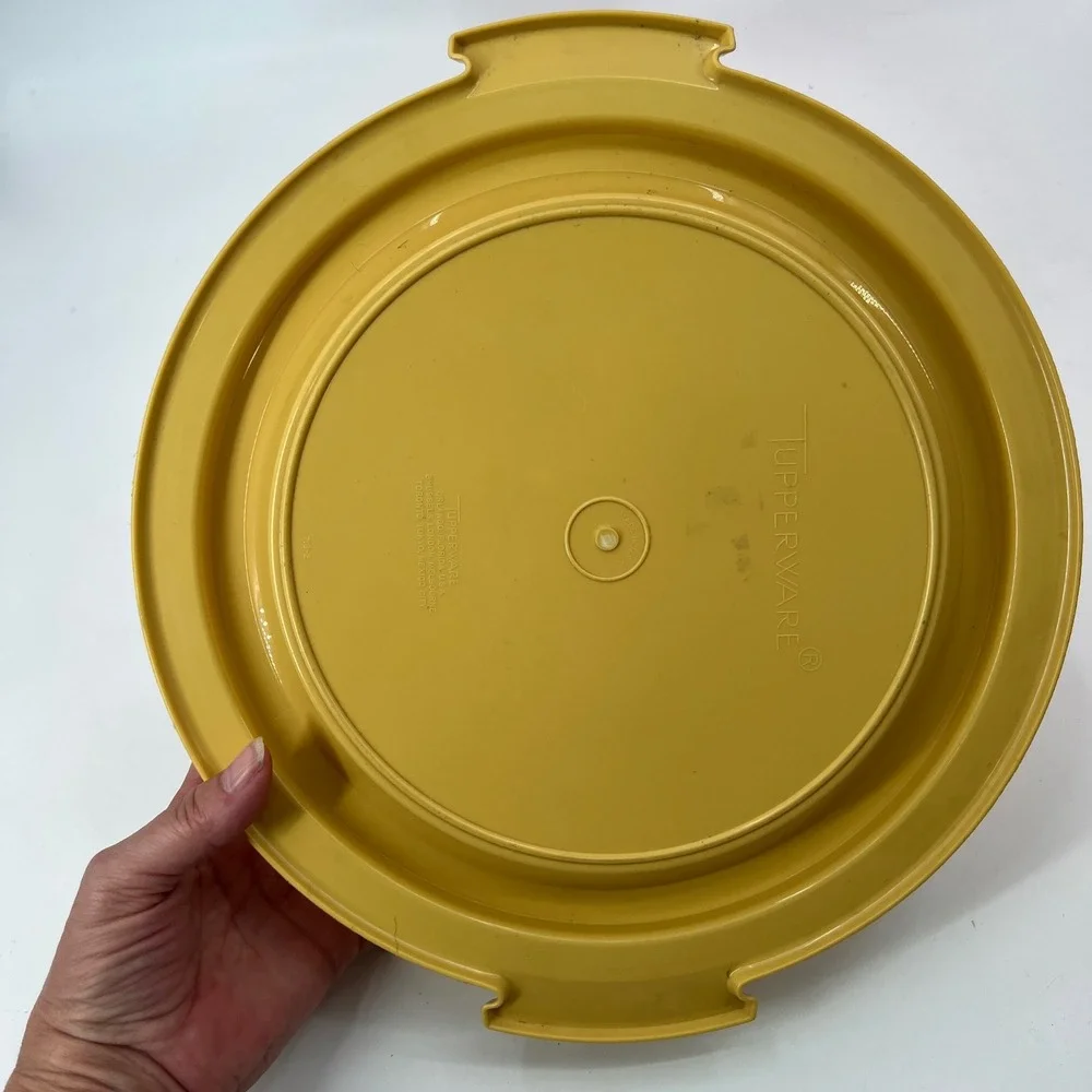 Vintage Tupperware Pie Keeper Cake Potluck‎ Mustard Yellow MCM Retro Kitchen